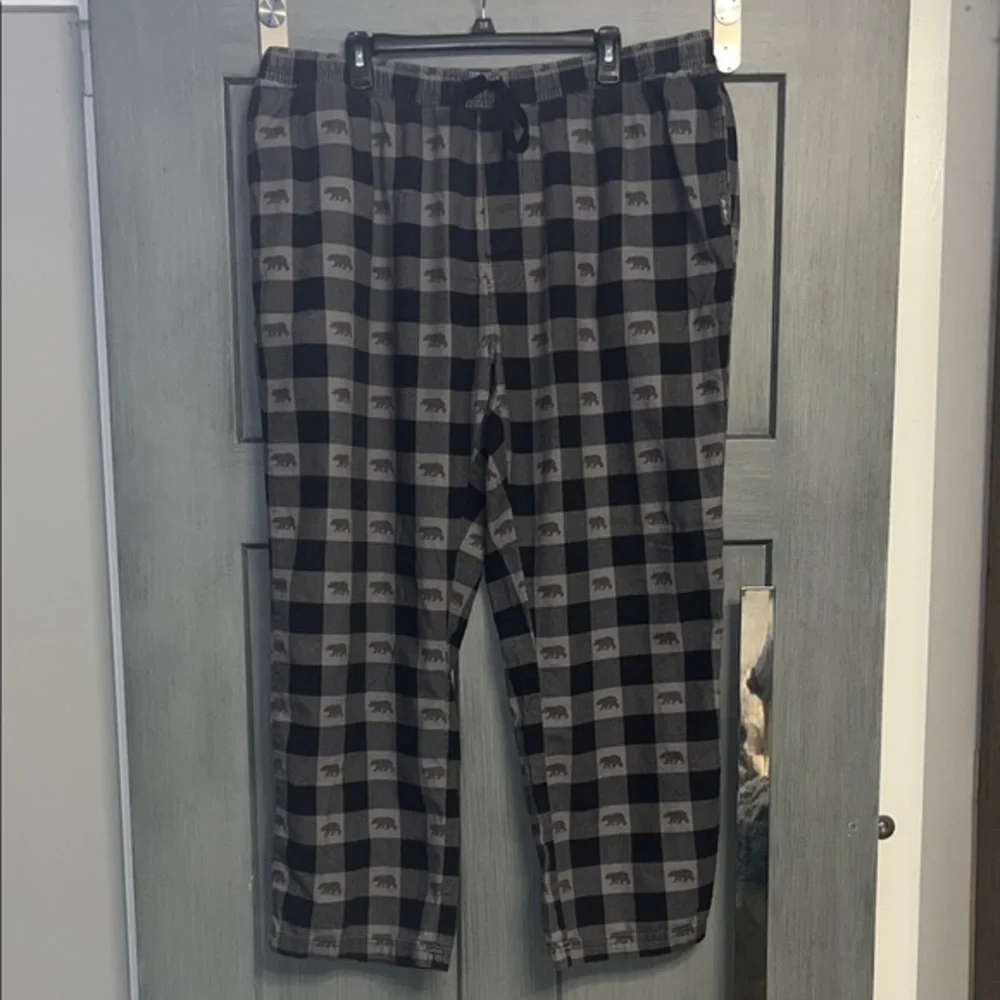 Eddie Bauer Black and Gray Bear Pattern PJ Pants